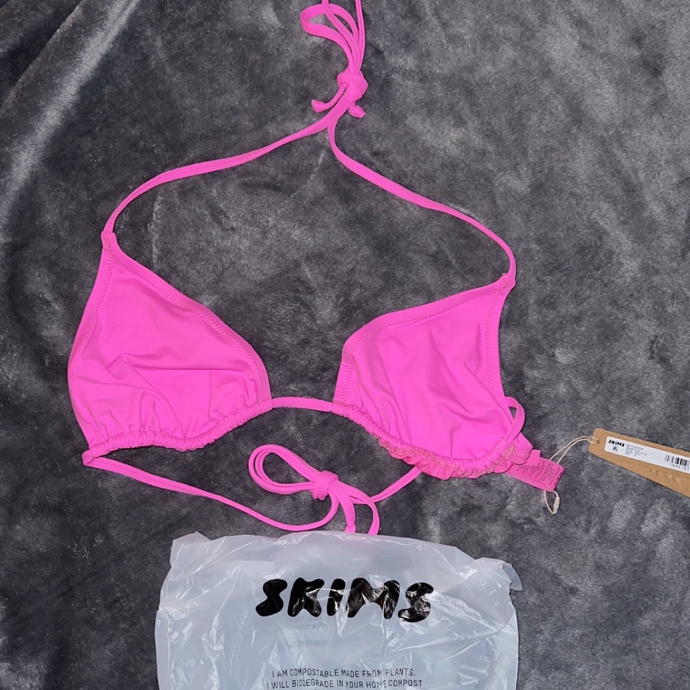 SKIMS Swimsuit Set Taffy SizeXL Top and XL Bottoms